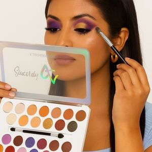 Kleancolor Eyeshadow Palette - Purple and Gold Hues